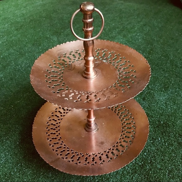 Other - Metal 2-Tier Decor